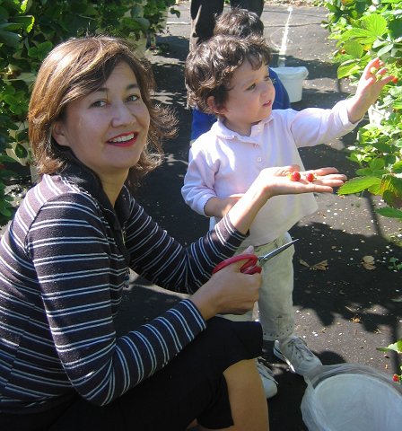 
Ann Elizabeth and Auntie Monica